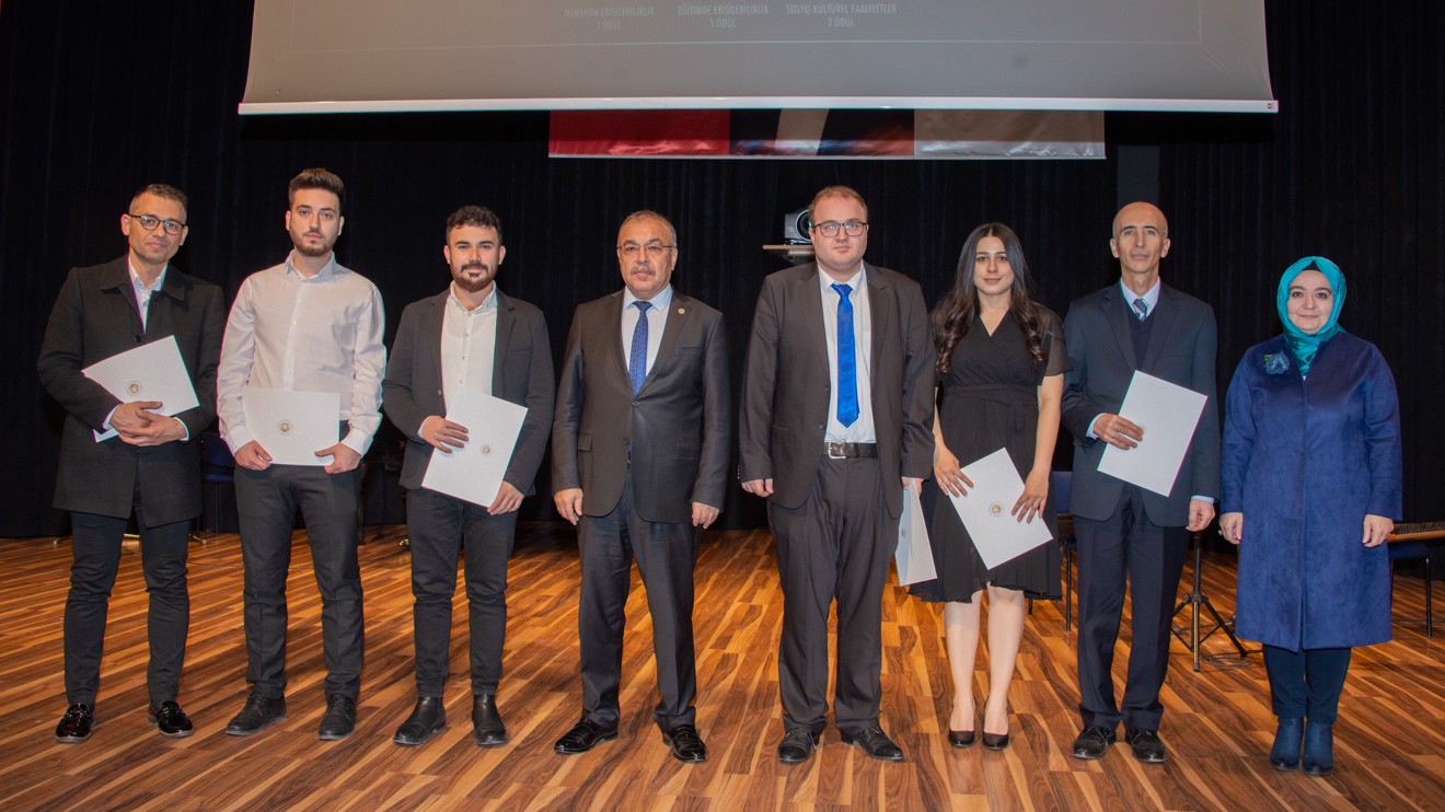 Selçuk Üniversitesinde “Belki de Engelsizsiniz” adlı program düzenlendi